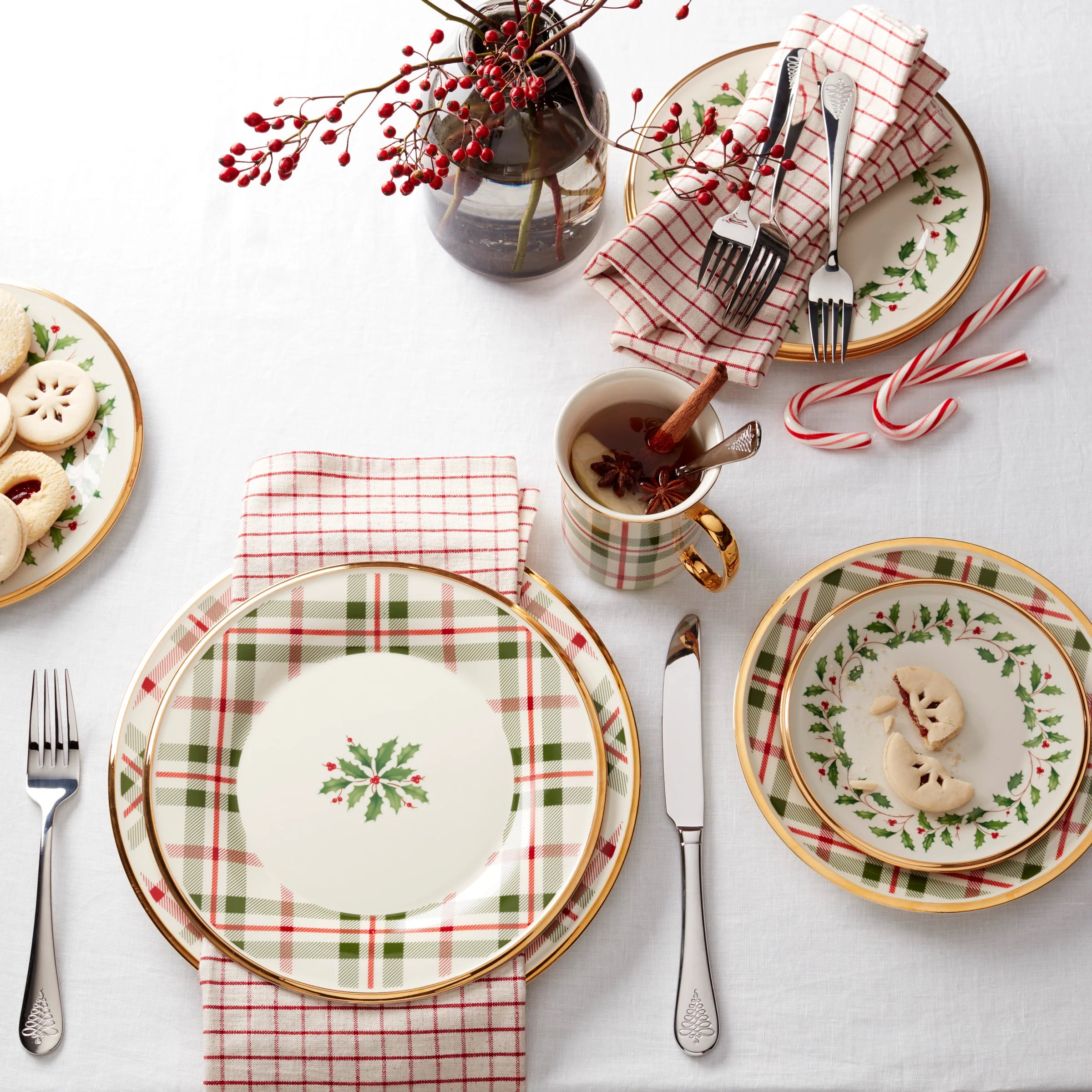 holiday plaid mugs, set of 4