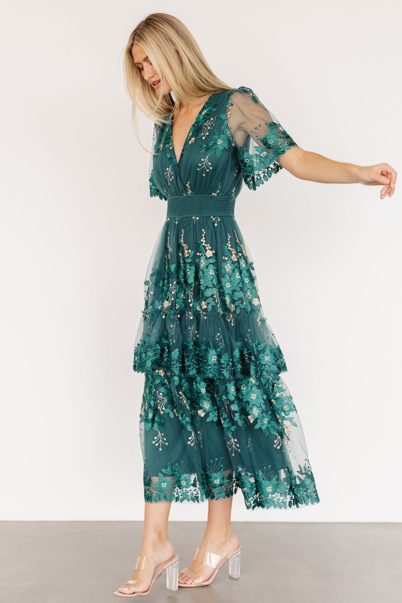 lotte embroidered midi dress | emerald