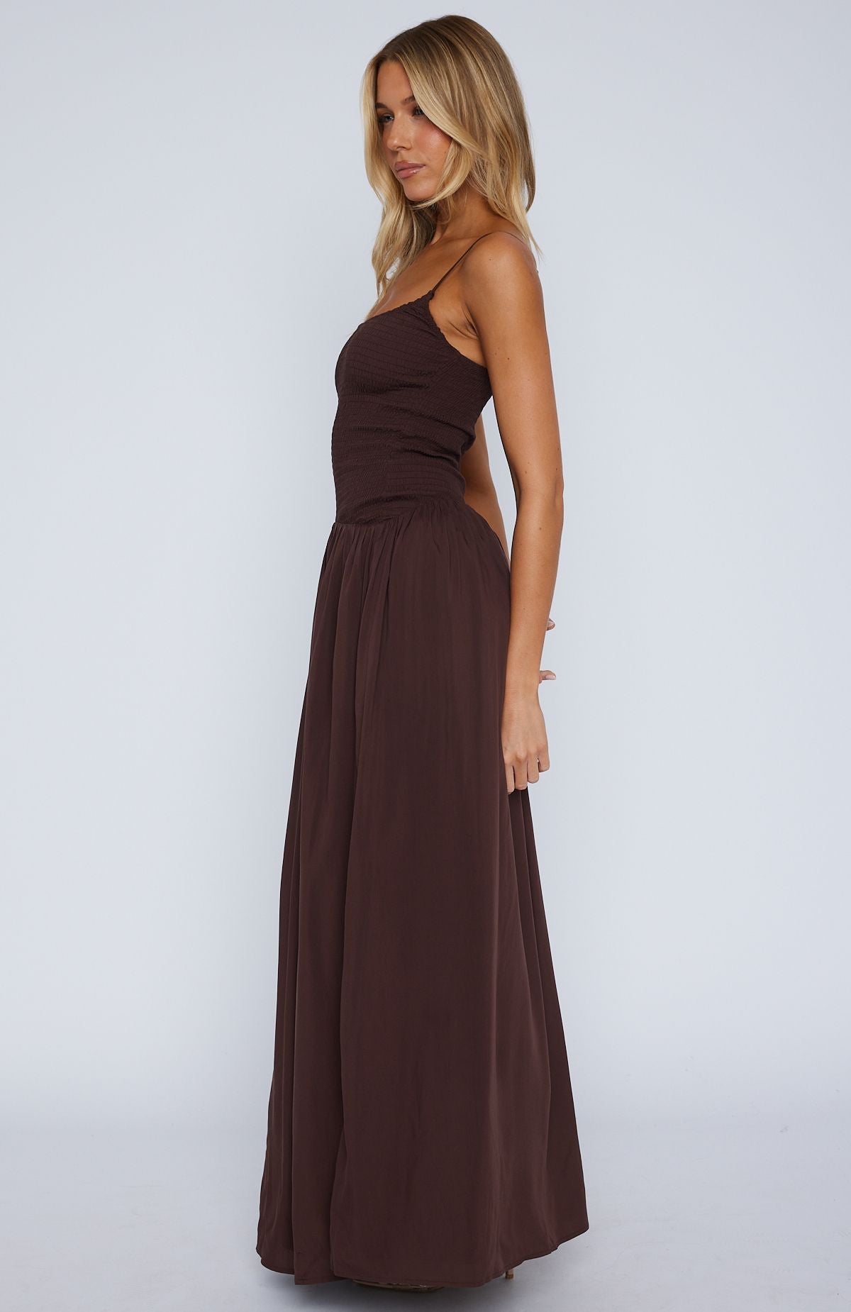 too many questions maxi dress chocolate